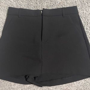 Zara black skirt size small.